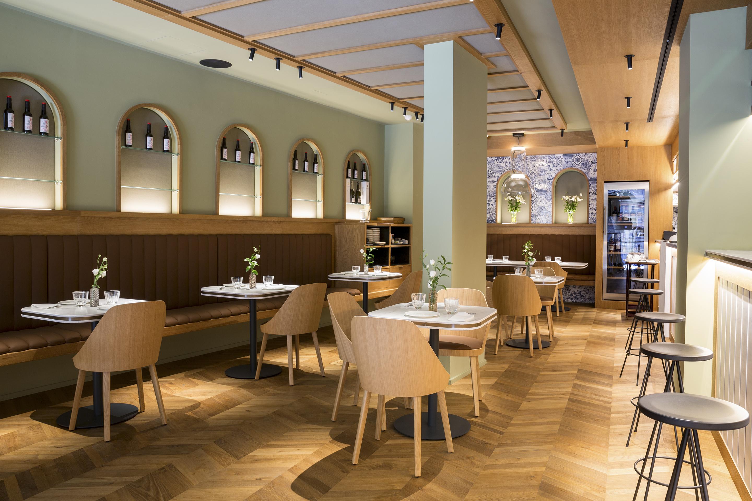 Eme Catedral Mercer Hotel Sevilla Bagian luar foto Restaurant interior