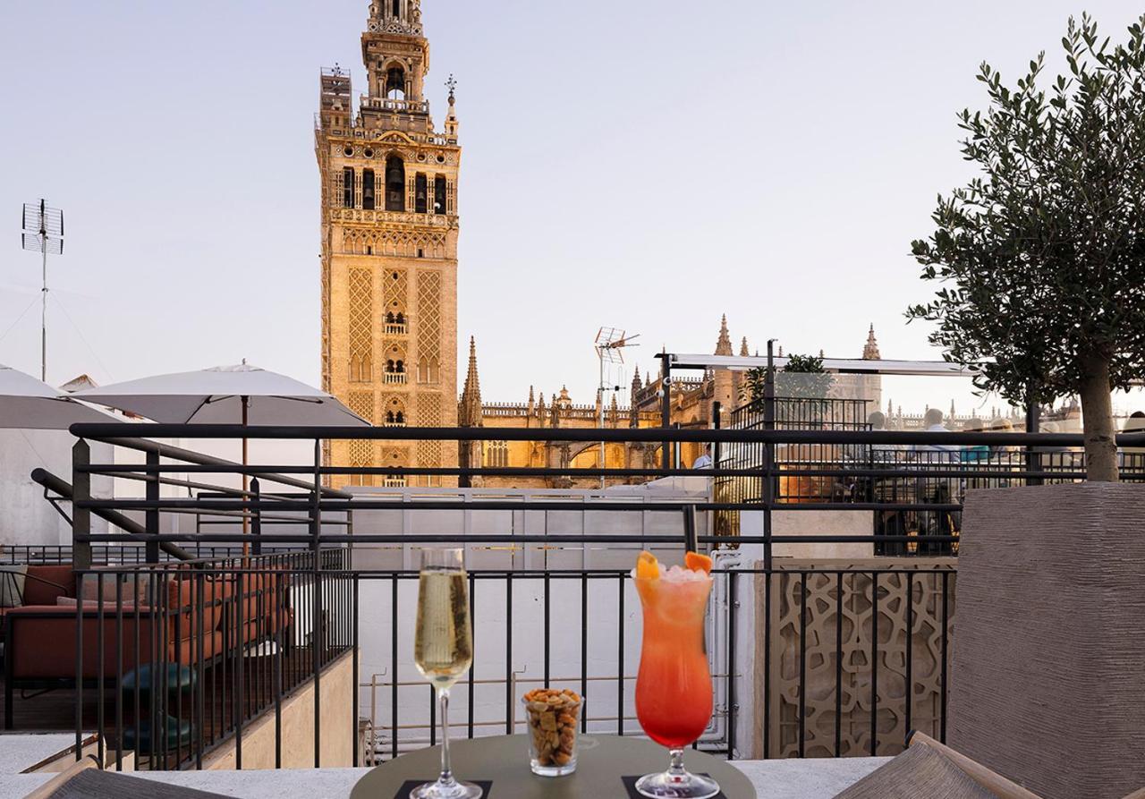 Eme Catedral Mercer Hotel Sevilla Bagian luar foto Rooftop bar