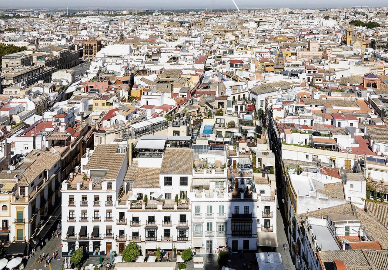 Eme Catedral Mercer Hotel Sevilla Bagian luar foto View of the city from the tower of the church of San Francisco.